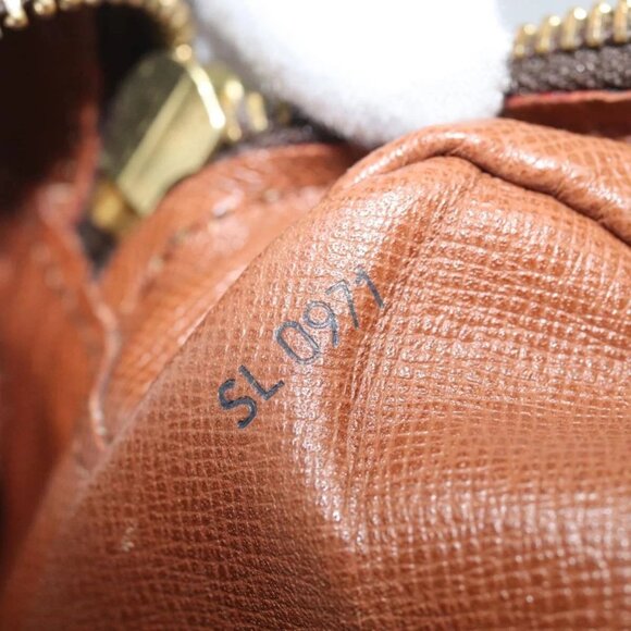 LOUIS VUITTON Monogram Compiegne 28 Clutch Bag - Picture 11 of 16